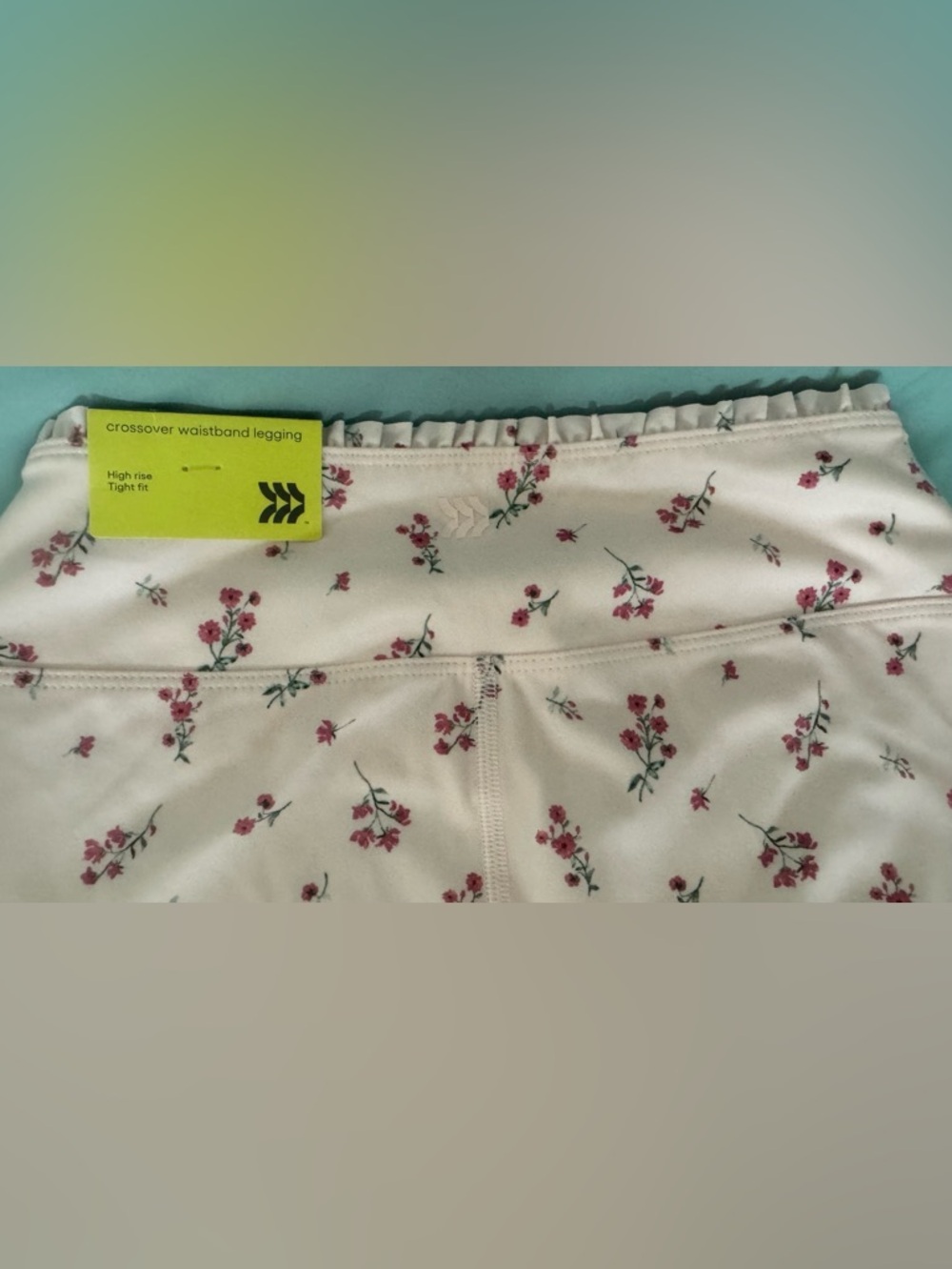 Girls' Crossover Ruffle Waistband
Leggings - All In Motion Light Pink M (8) - Picture 6 of 7